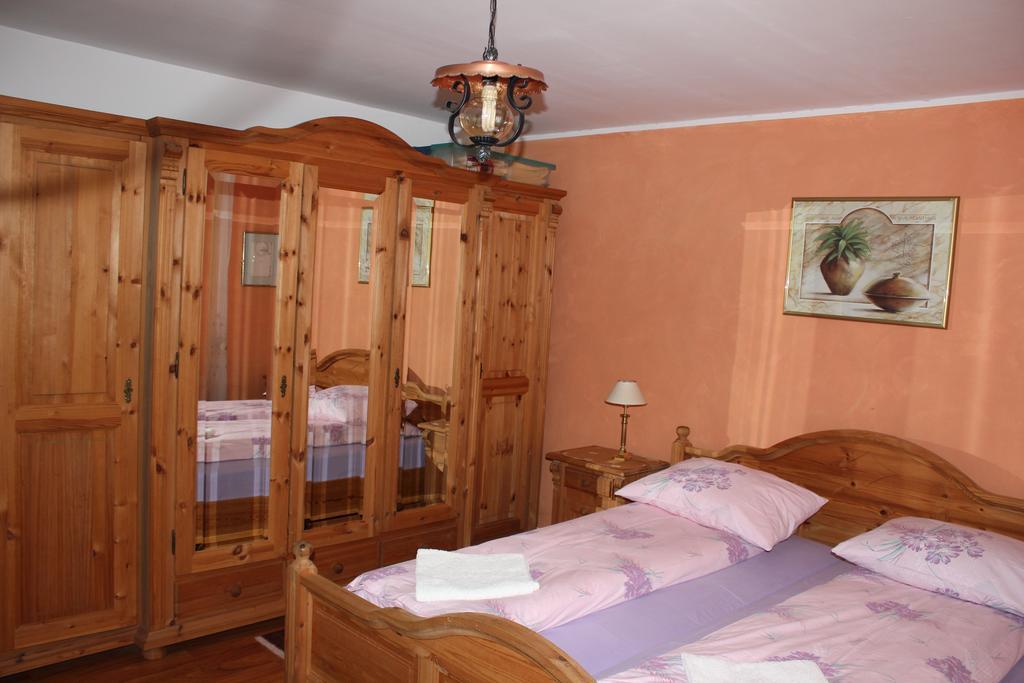 Pensiunea Casa Noastra Бая де Фиер Екстериор снимка